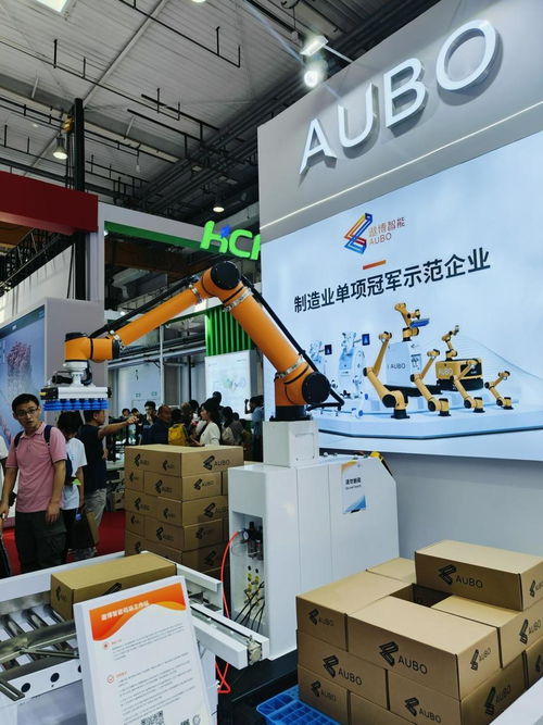 一个能顶五六个人 人形机器人上工厂下农场 订单交付开启商业化
